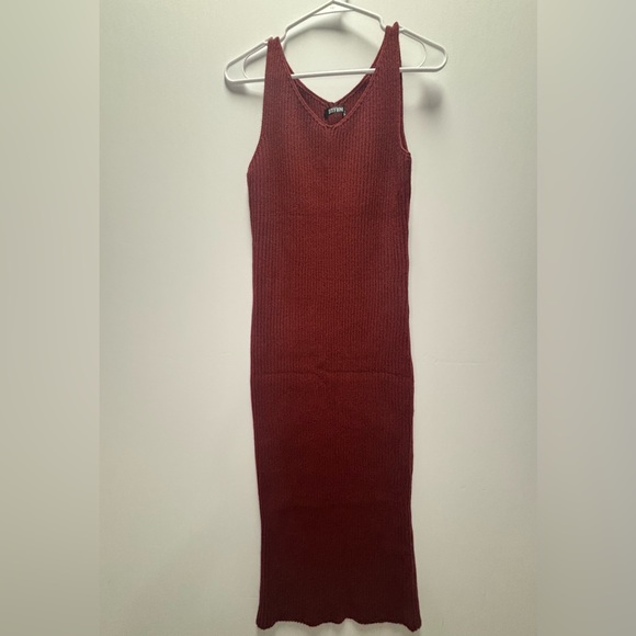 BTFBM Dresses & Skirts - BTFBM Ribbed Knit Sleeveless Midi Dress | Burgundy Size Large